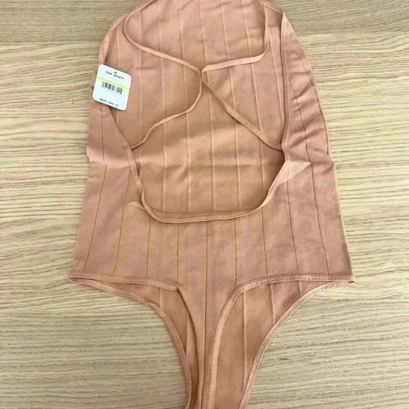 🆕Free People Bridge Ribbed Bodysuit🆕 - Picture 5 of 8